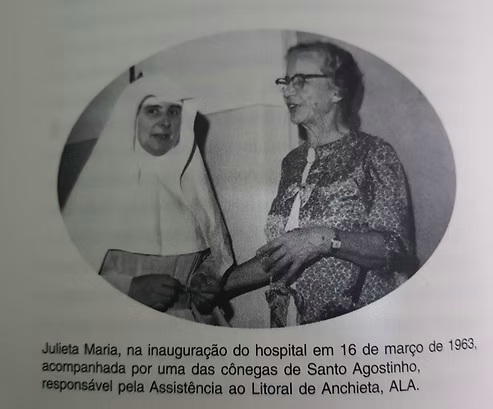Foto histórica de equipe médica